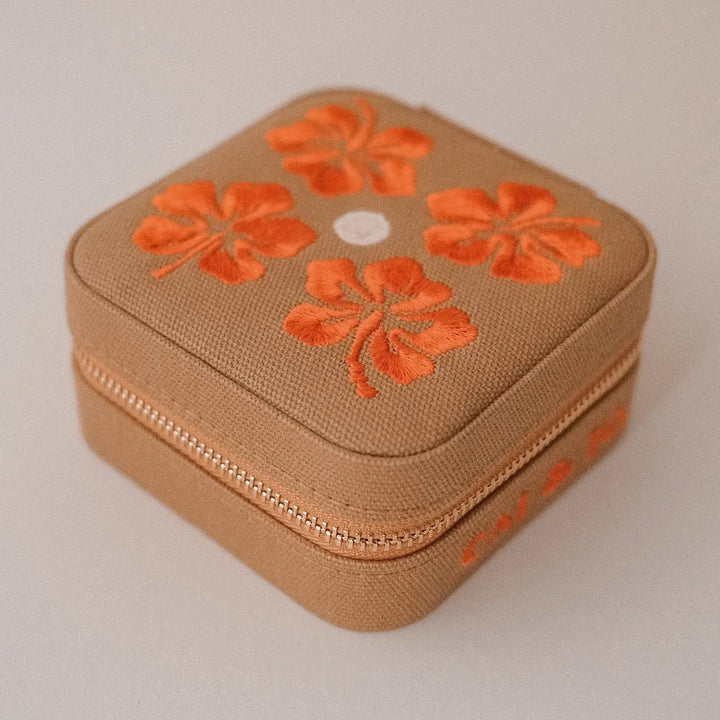 Travel Jewellery Case in Ochre Linen
