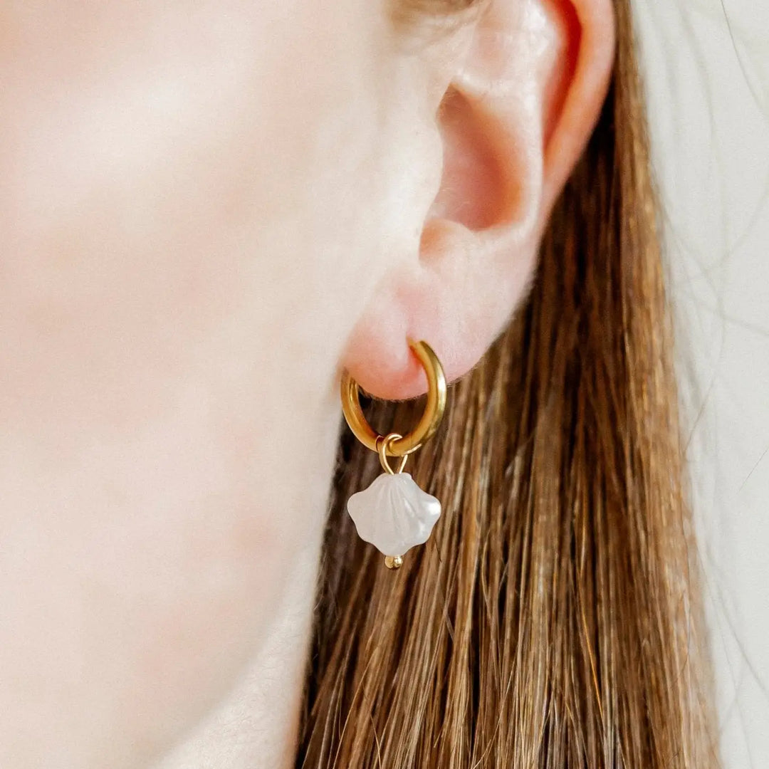 Huggie Charm Earrings - Kai Seashell Pearl